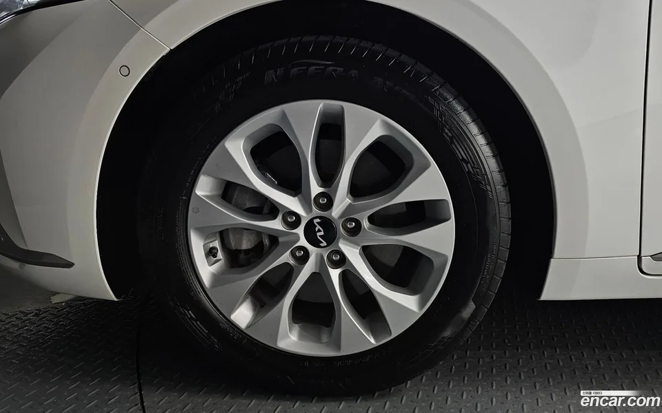 Kia K8 2.5 2WD 2024 — thumbnail 2