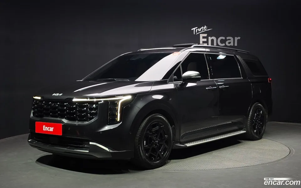 Kia Carnival 7 2024 — photo 1, buy with delivery to Moscow