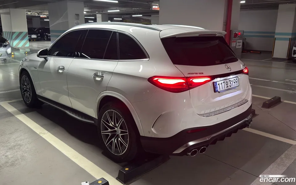 Mercedes-Benz GLC-Class AMG GLC43 4MATIC 2025 — thumbnail 4