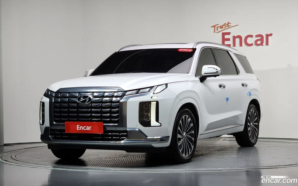 Hyundai Palisade 2.2 2WD 2023 — photo 1, buy with delivery to Moscow