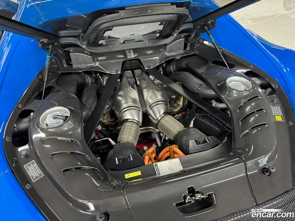 Ferrari 296 GTB 3.0 V6 2022 — thumbnail 5