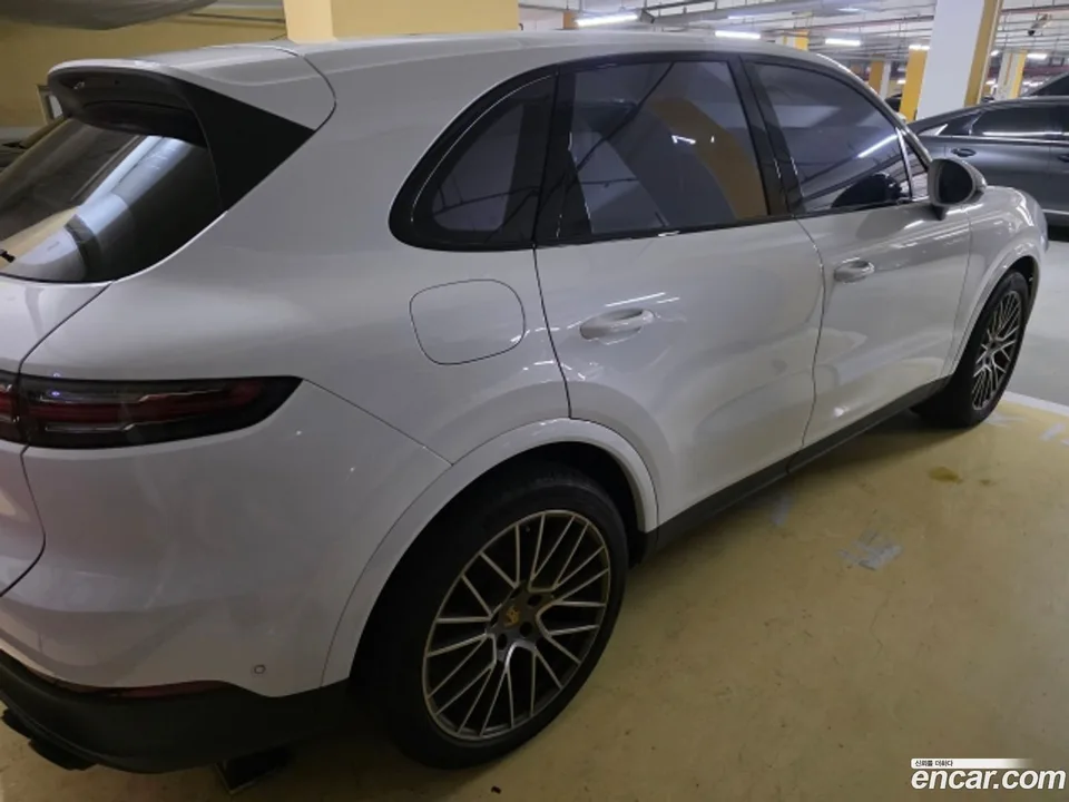 Porsche Cayenne 3.0 2022 — thumbnail 3