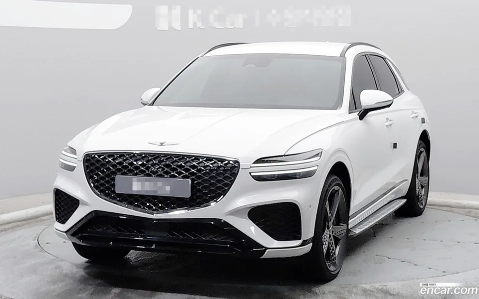Genesis GV70 2.5T AWD 2024 — photo 1, buy with delivery to Moscow