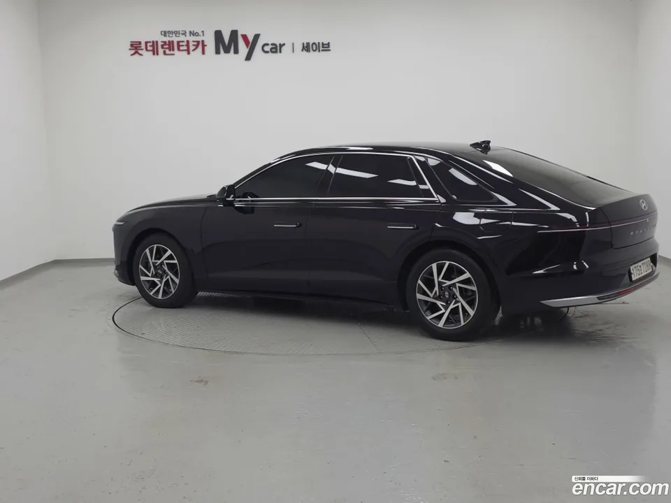 Hyundai Grandeur 3.5 2WD 2023 — thumbnail 3