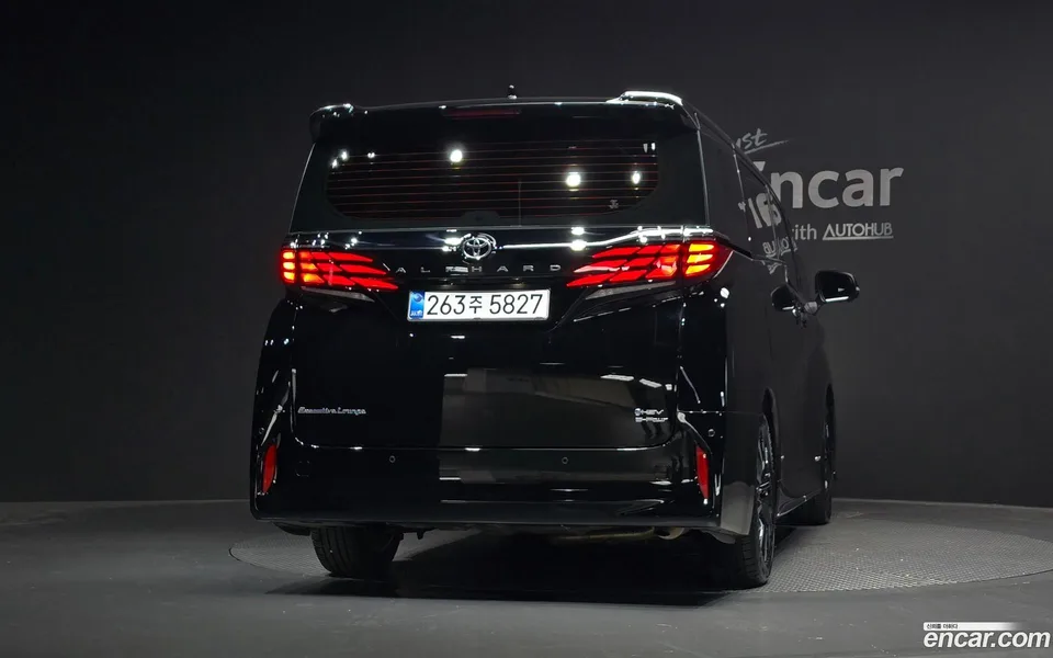 Toyota Alphard 2.5 HEV AWD 2025 — thumbnail 4