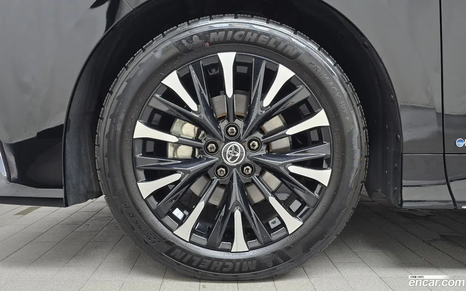 Toyota Alphard 2.5 HEV AWD 2025 — thumbnail 5