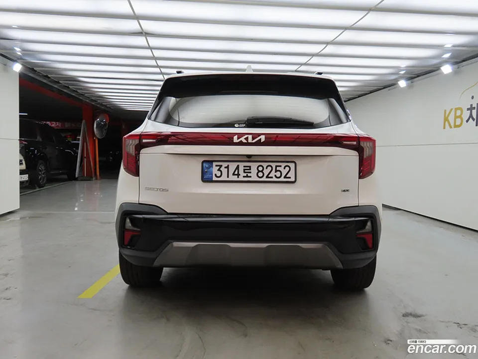 Kia Seltos 2.0 4WD 2023 — thumbnail 3