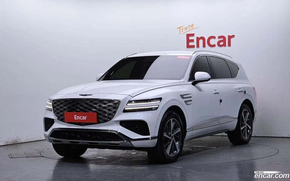 Genesis GV80 2.5T 2WD 2024 — photo 1, buy with delivery to Moscow