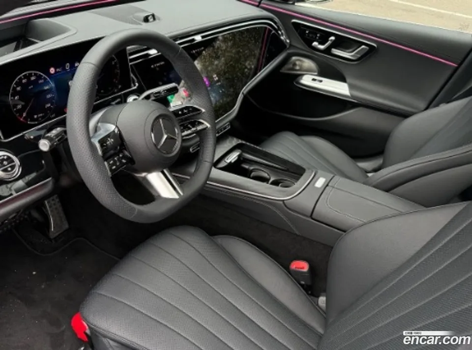 Mercedes-Benz E-Class E300 4MATIC AMG Line 2026 — thumbnail 5