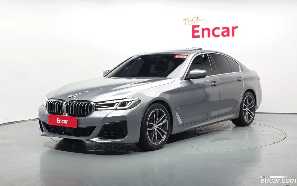 BMW 5 Series 520i M 2023 — photo 1, buy with delivery to Moscow