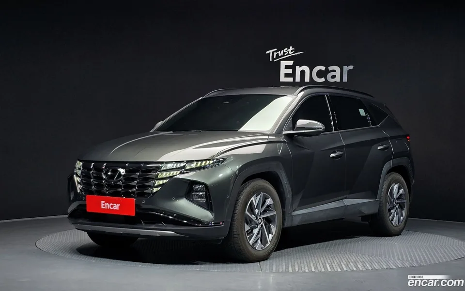 Hyundai Tucson Hybrid 4WD 2023 — photo 1, buy with delivery to Moscow