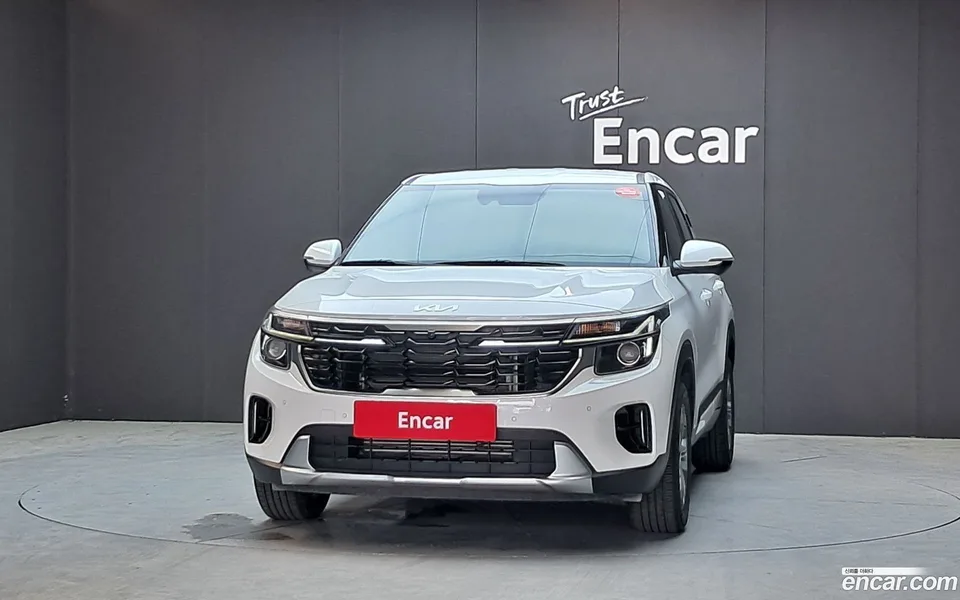 Kia Seltos 1.6 2WD 2023 — thumbnail 3