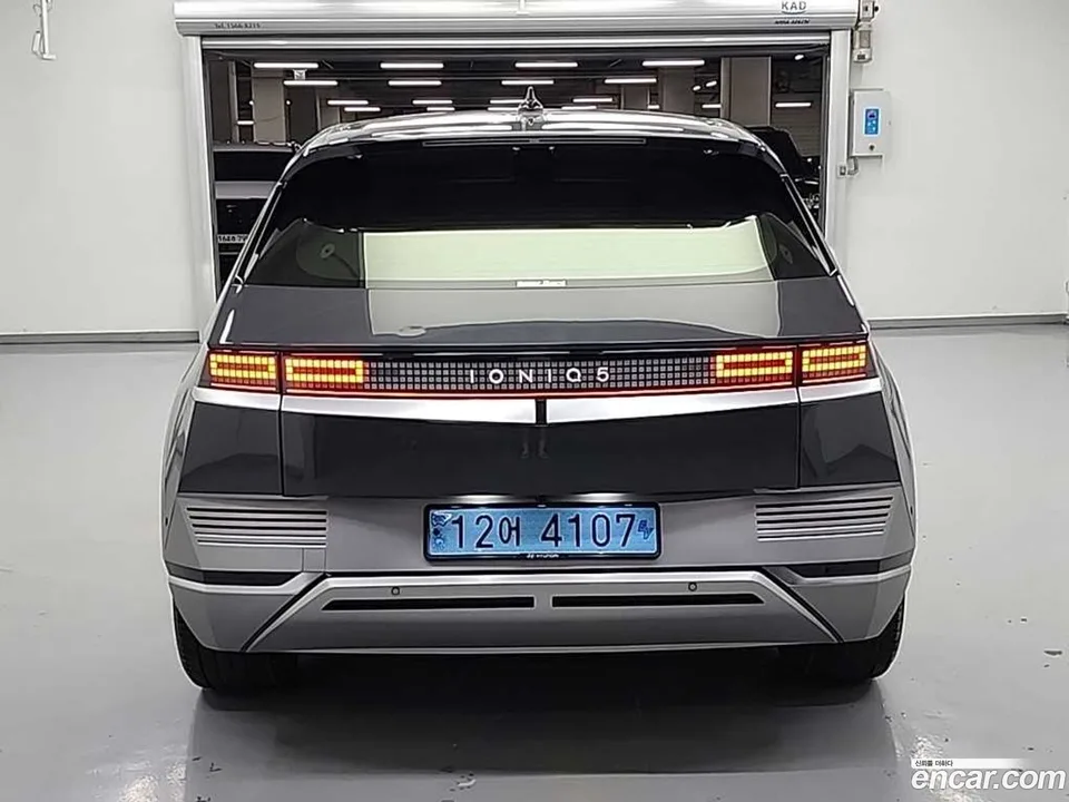 Hyundai Ioniq 5 2024 — thumbnail 3