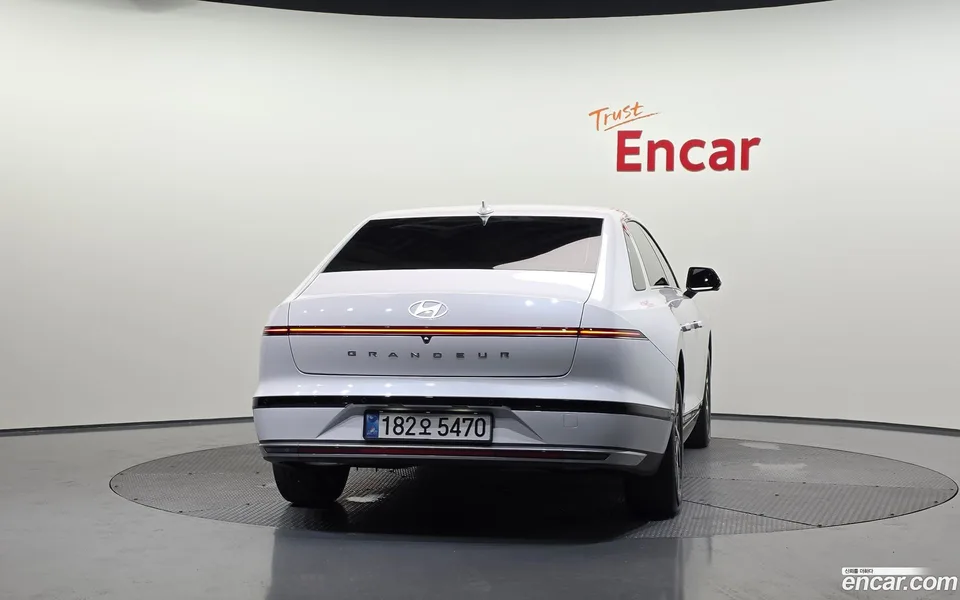 Hyundai Grandeur Hybrid 2025 — thumbnail 4