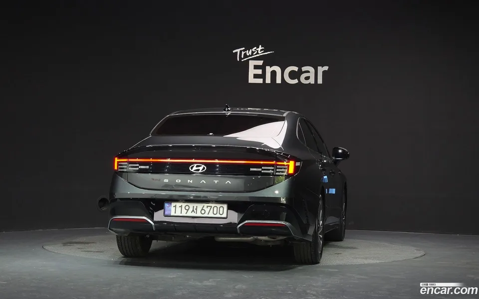 Hyundai Sonata The Edge Hybrid 2025 — thumbnail 4