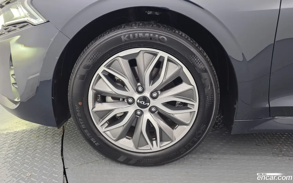 Kia K5 Hybrid 2022 — thumbnail 2