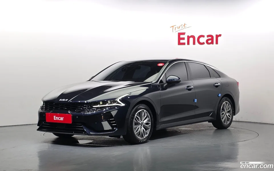 Kia K5 Hybrid 2022 — photo 1, buy with delivery to Moscow