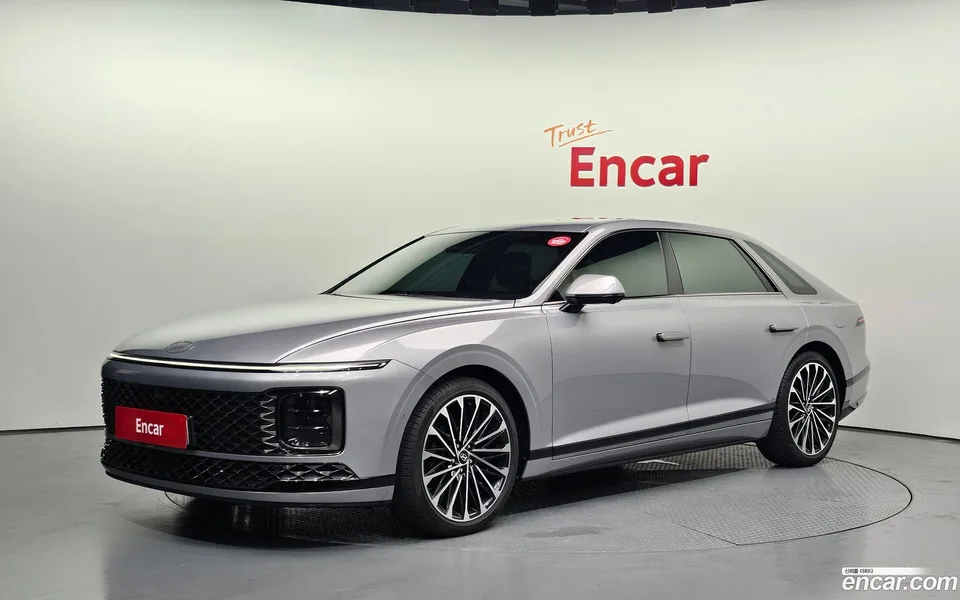 Hyundai Grandeur Hybrid 2023 — photo 1, buy with delivery to Moscow