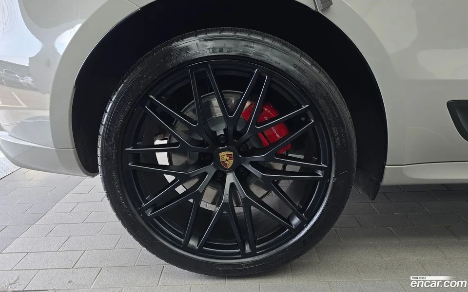 Porsche Macan 2.9 GTS 2024 — thumbnail 2
