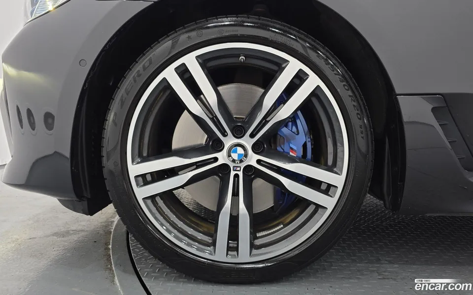BMW 6 Series GT 630i xDrive M 2024 — thumbnail 2