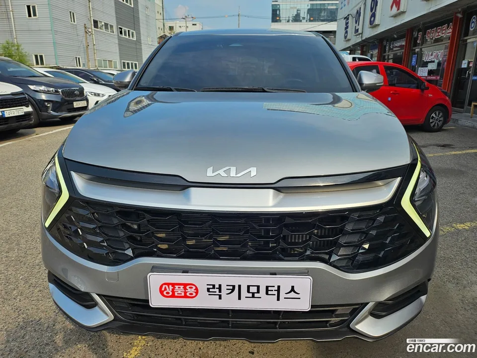 Kia Sportage 2.0 2WD 2022 — фото 1, купить с доставкой в Москву