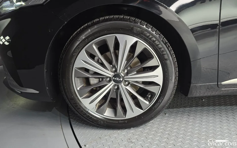 Kia K8 Hybrid 2023 — миниатюра 2