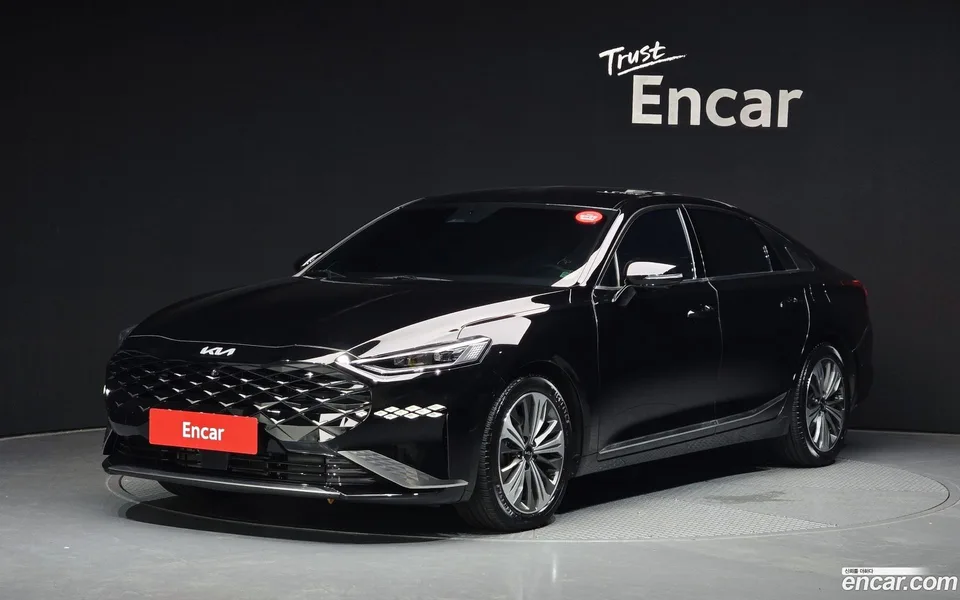 Kia K8 Hybrid 2023 — photo 1, buy with delivery to Moscow