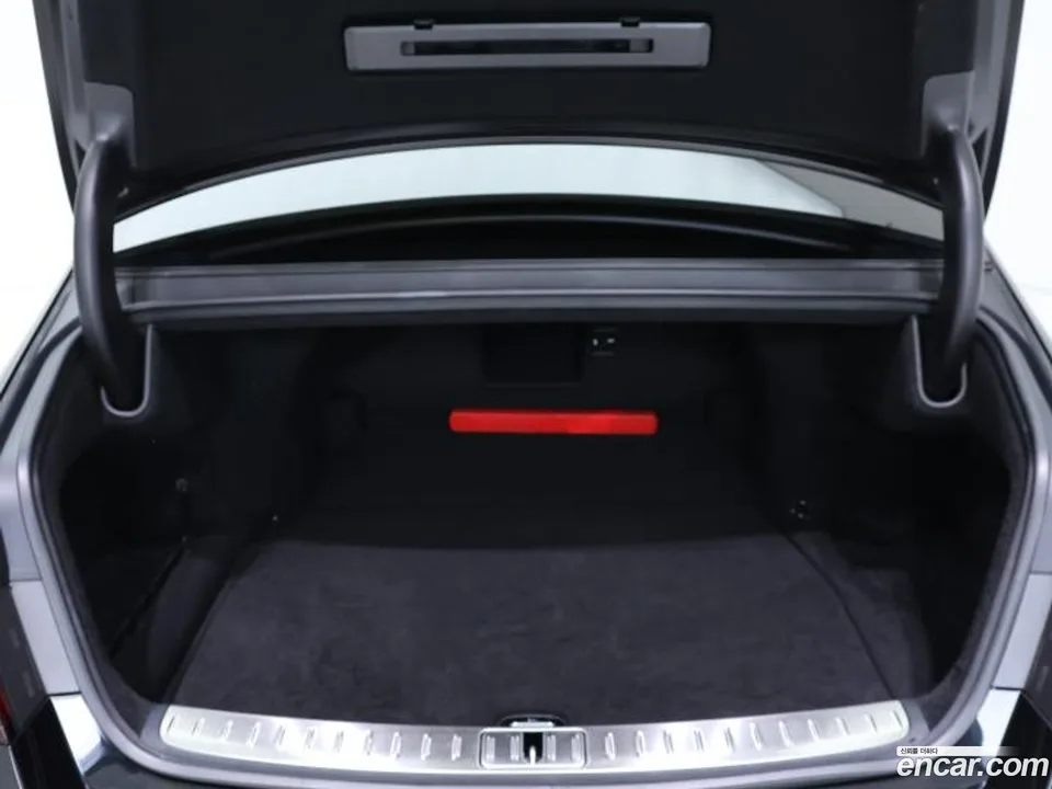 Genesis G90 3.5 AWD 2023 — thumbnail 5