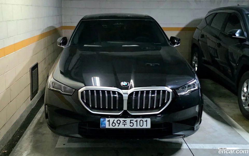 BMW 5 Series 2024