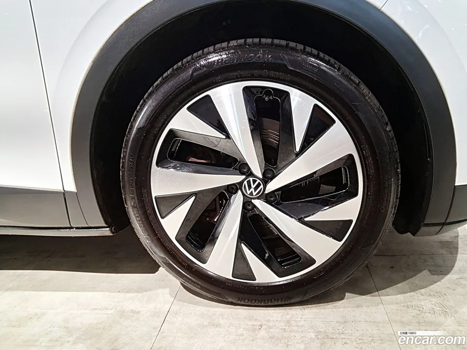 Volkswagen ID.4 2023 — thumbnail 3