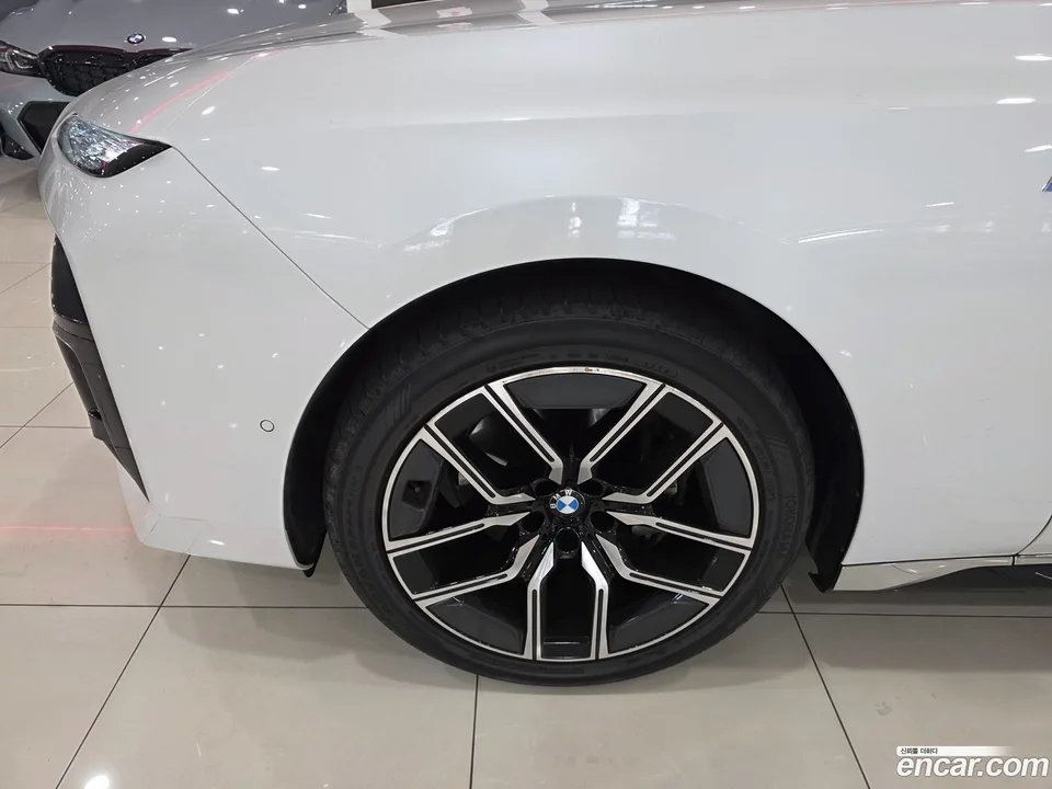 BMW 7 Series 740d xDrive M 2025 — миниатюра 2