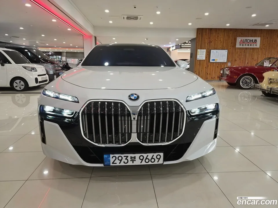 BMW 7 Series 740d xDrive M 2025 — миниатюра 3