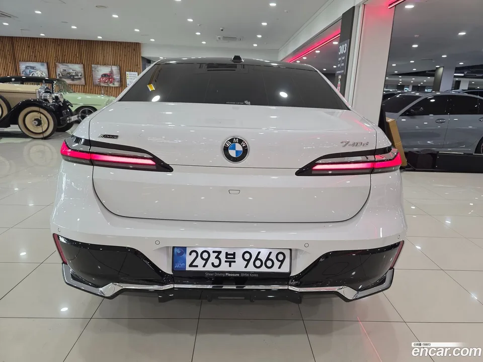 BMW 7 Series 740d xDrive M 2025 — миниатюра 4
