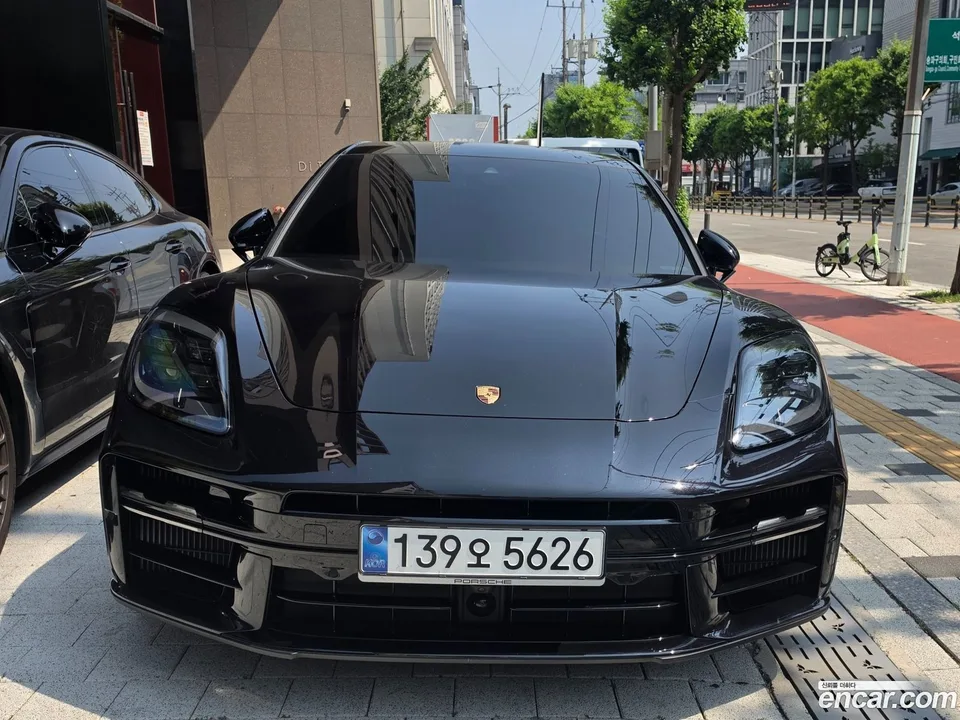 Porsche Panamera (976) 2.9 AWD 2024 — photo 1, buy with delivery to Moscow