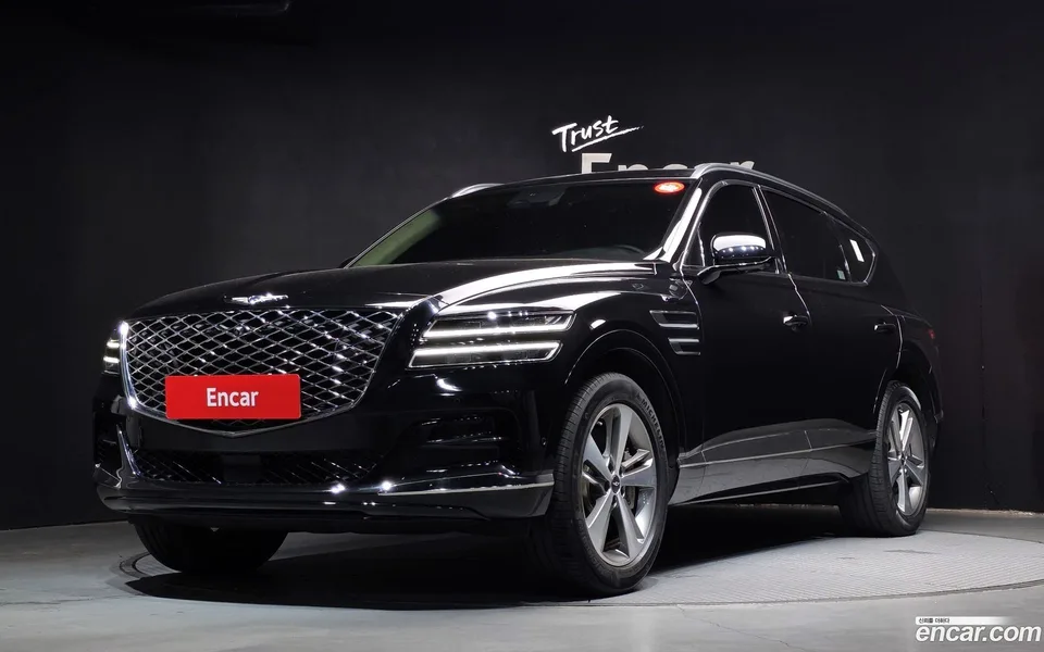 Genesis GV80 2.5T AWD 2023 — photo 1, buy with delivery to Moscow
