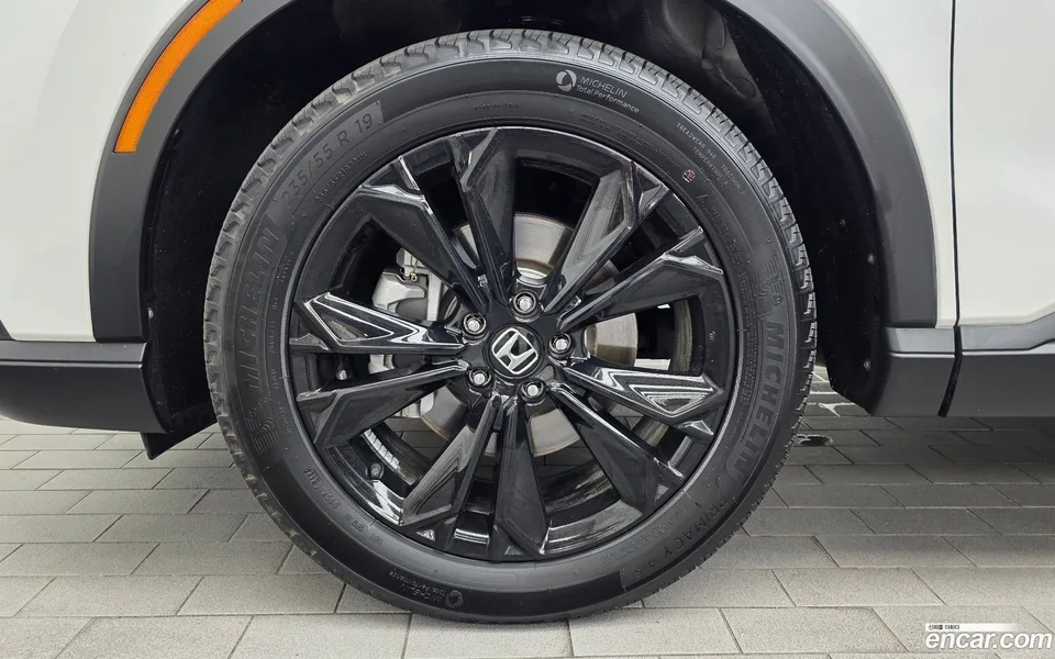 Honda CR-V 2.0 2WD 2023 — thumbnail 2