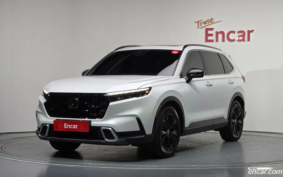 Honda CR-V 2.0 2WD 2023 — photo 1, buy with delivery to Moscow