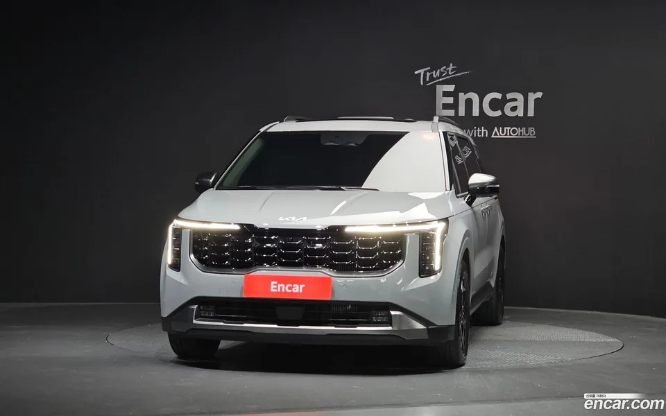 Kia Carnival 9 2025 — thumbnail 3