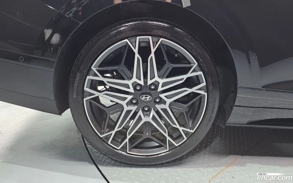 Hyundai Grandeur Hybrid 2023 — thumbnail 5