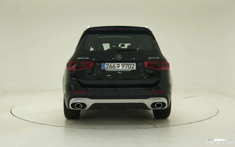 Mercedes-Benz GLB-Class AMG GLB35 4MATIC 2025 — thumbnail 4