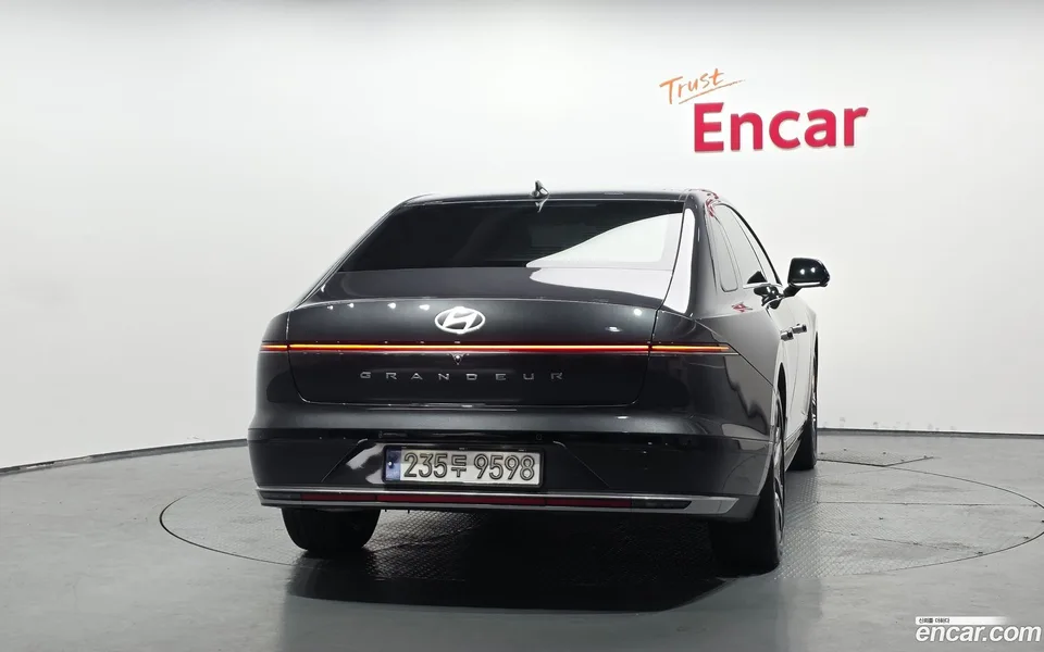 Hyundai Grandeur Hybrid 2024 — thumbnail 4