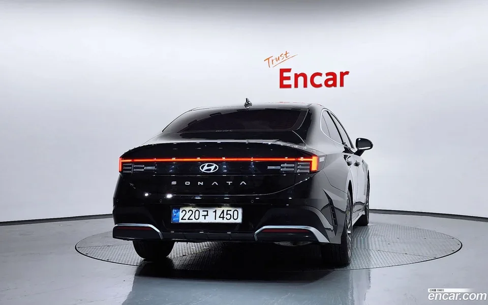 Hyundai Sonata The Edge Hybrid 2023 — thumbnail 4