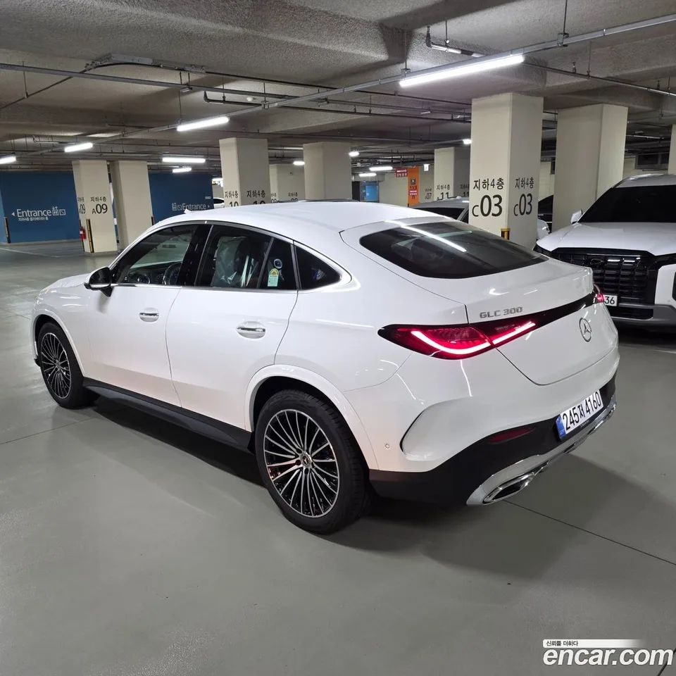 Mercedes-Benz GLC-Class GLC300 4MATIC 2026 — thumbnail 2