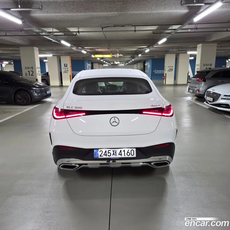 Mercedes-Benz GLC-Class GLC300 4MATIC 2026 — thumbnail 4