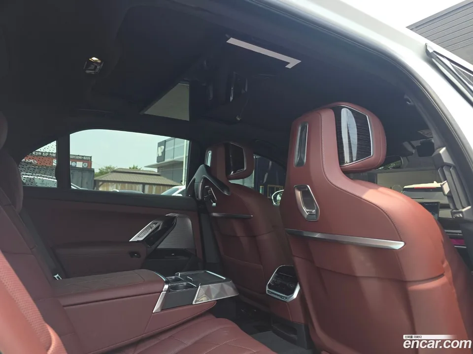 BMW 7 Series 740i xDrive M 2025 — thumbnail 3
