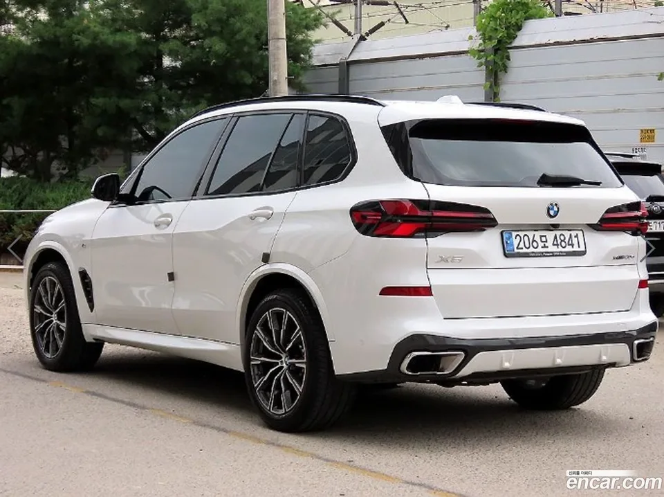BMW X5 xDrive 30d M 2024 — thumbnail 3
