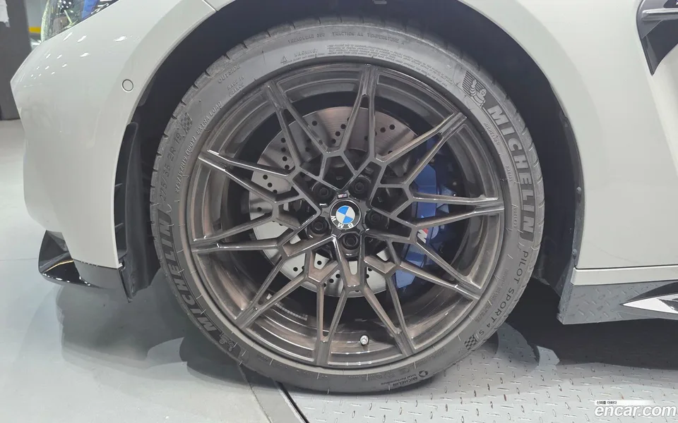 BMW M4 M4 M xDrive 2025 — thumbnail 2