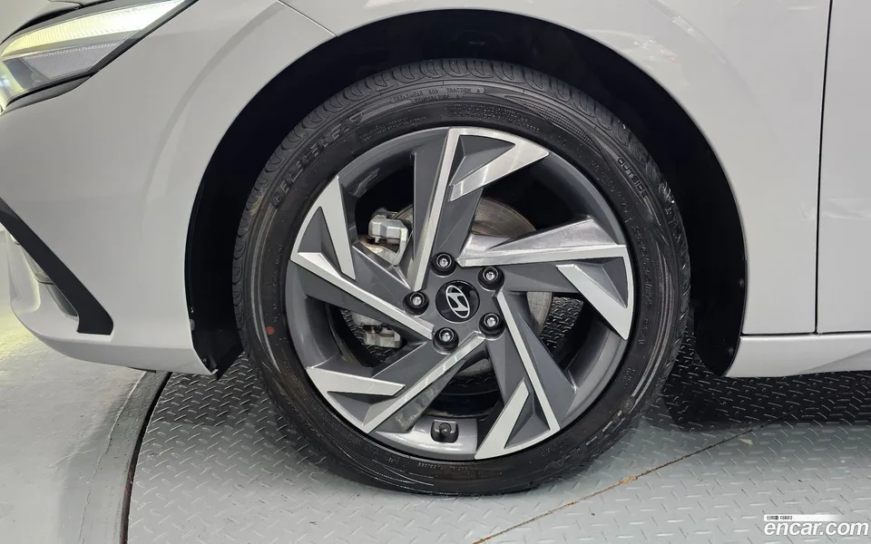 Hyundai Avante CN7 1.6 LPi () 2024 — thumbnail 5