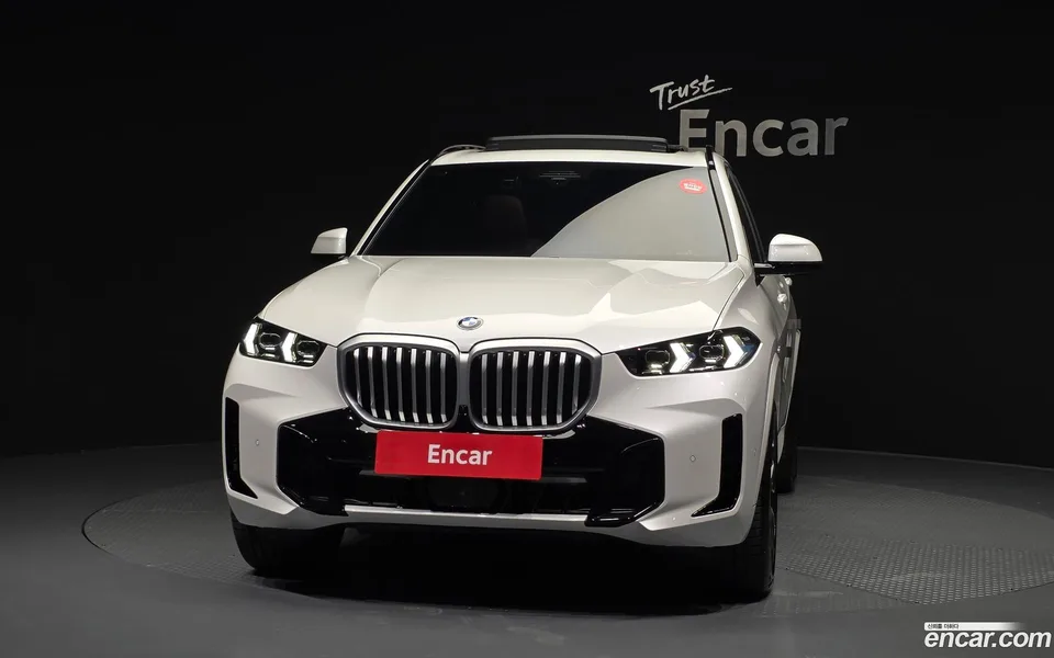 BMW X5 xDrive 40i M 2025 — thumbnail 3