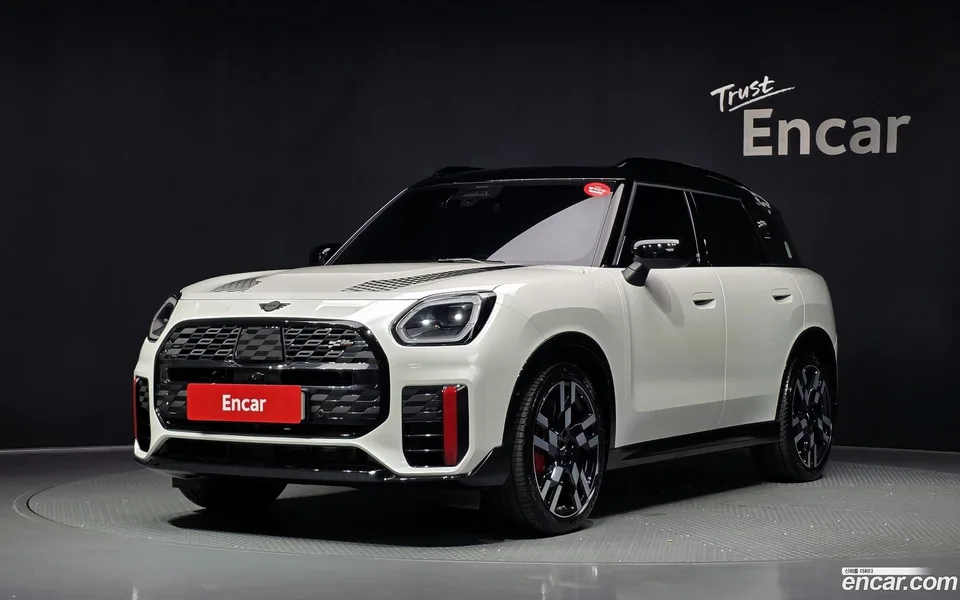 MINI Cooper S Countryman ALL4 JCW 2025 — photo 1, buy with delivery to Moscow